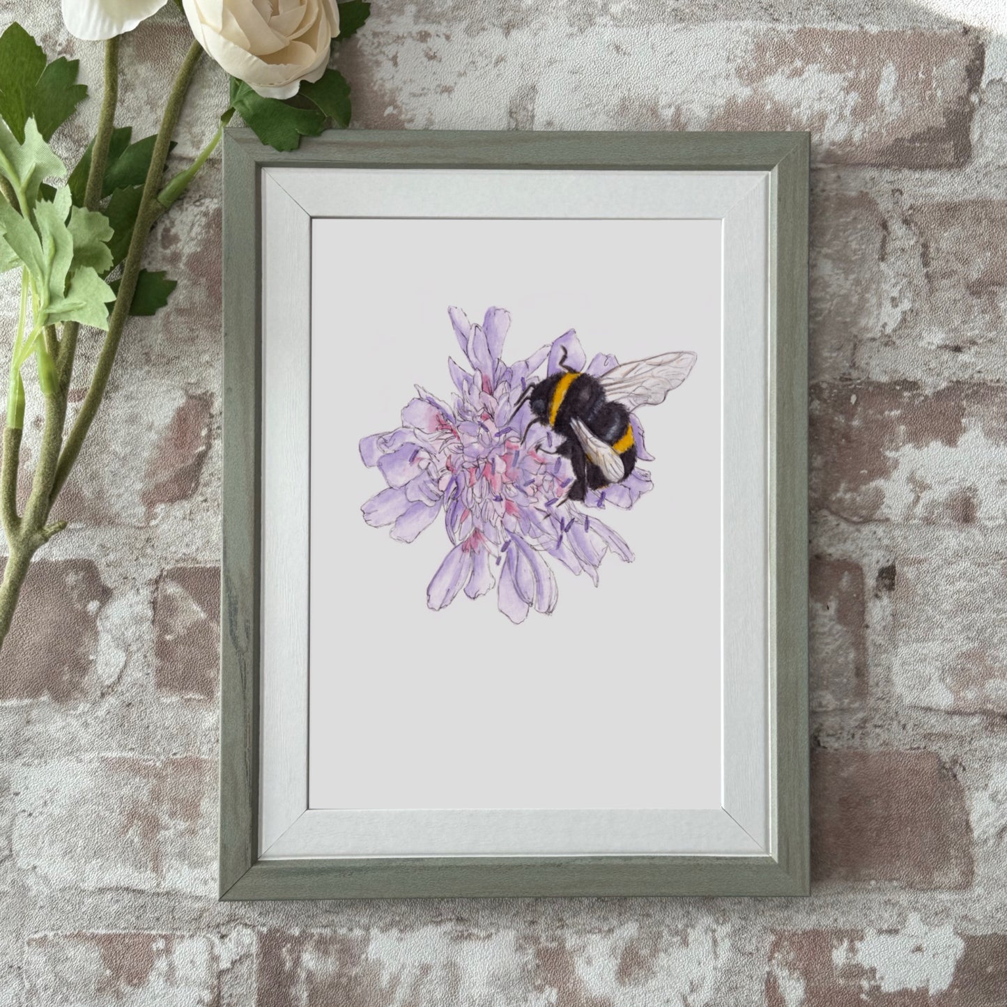 Dahlia bee print